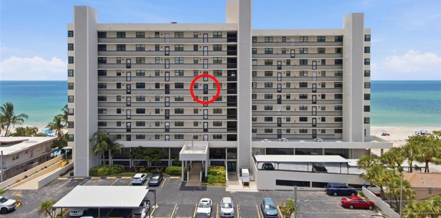 Condo in Madeira Beach, Florida, 2 bedrooms  № 2393641