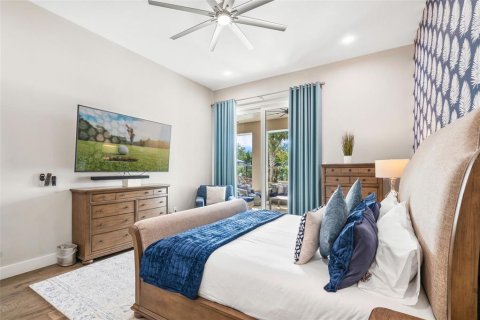 House in Four Corners, Florida 6 bedrooms, 487.74 sq.m. № 2149264 - photo 22