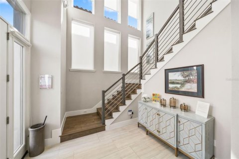 House in Four Corners, Florida 6 bedrooms, 487.74 sq.m. № 2149264 - photo 7