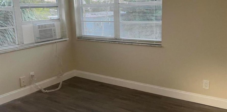 Apartment in West Palm Beach, Florida 2 bedrooms, 92.9 sq.m. № 2154562