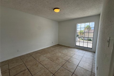 Condo in Altamonte Springs, Florida, 2 bedrooms № 2106927 - photo 9