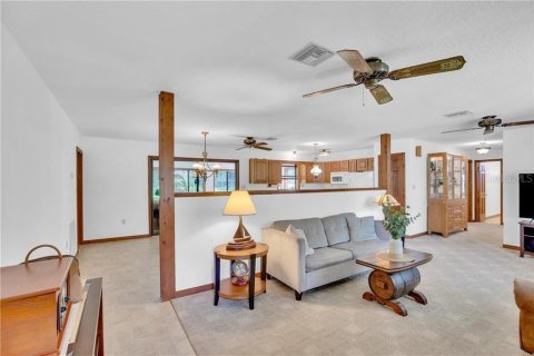 Villa ou maison à vendre à Sebastian, Floride: 2 chambres, 178.84 m2 № 2295016 - photo 4