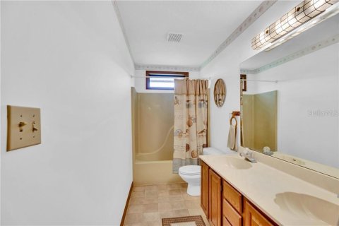 Villa ou maison à vendre à Sebastian, Floride: 2 chambres, 178.84 m2 № 2295016 - photo 13