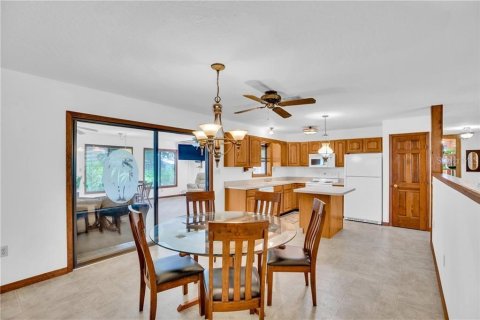 Villa ou maison à vendre à Sebastian, Floride: 2 chambres, 178.84 m2 № 2295016 - photo 17