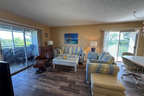 Condo in New Port Richey, Florida, 3 bedrooms  № 1886336 - photo 25