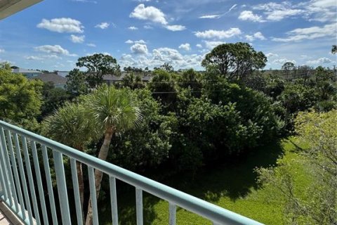 Condo in New Port Richey, Florida, 3 bedrooms  № 1886336 - photo 23
