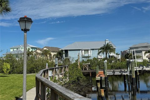 Condo in New Port Richey, Florida, 3 bedrooms  № 1886336 - photo 5