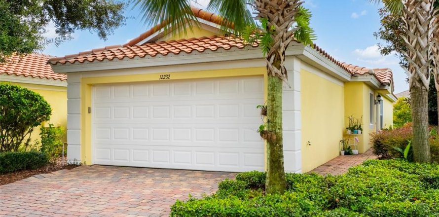 Villa ou maison à Orlando, Floride 3 chambres, 158.68 m2 № 1900025