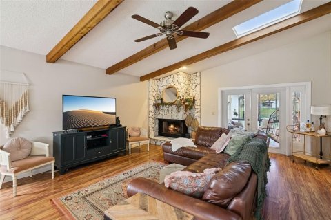 House in Winter Springs, Florida 2 bedrooms, 119.75 sq.m. № 2394208 - photo 8