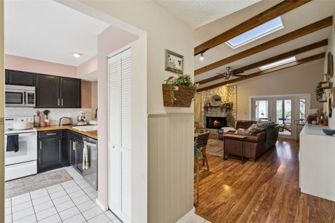 House in Winter Springs, Florida 2 bedrooms, 119.75 sq.m. № 2394208 - photo 10
