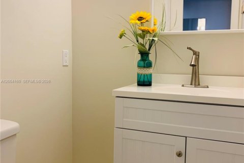 Condo in Lauderdale-by-the-Sea, Florida, 1 bedroom  № 2068409 - photo 20