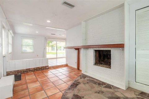 House in New Smyrna Beach, Florida 5 bedrooms, 174.66 sq.m. № 2285441 - photo 15