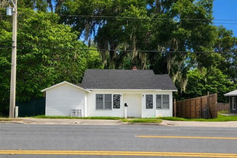 House in Ocala, Florida 2 bedrooms, 97.55 sq.m. № 2284085
