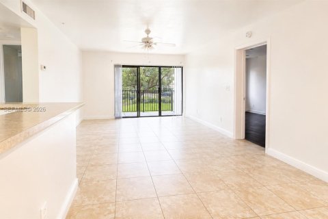 Condominio en venta en Coral Springs, Florida, 2 dormitorios, 91.6 m2 № 2243646 - foto 11