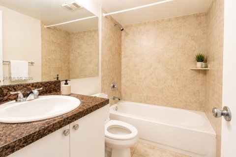 Condominio en venta en Coral Springs, Florida, 2 dormitorios, 91.6 m2 № 2243646 - foto 19