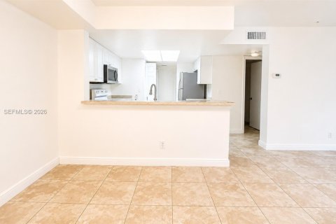 Condominio en venta en Coral Springs, Florida, 2 dormitorios, 91.6 m2 № 2243646 - foto 8
