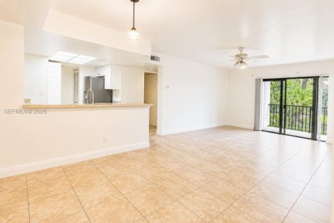 Condominio en venta en Coral Springs, Florida, 2 dormitorios, 91.6 m2 № 2243646 - foto 9