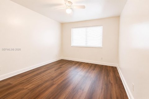 Condominio en venta en Coral Springs, Florida, 2 dormitorios, 91.6 m2 № 2243646 - foto 18