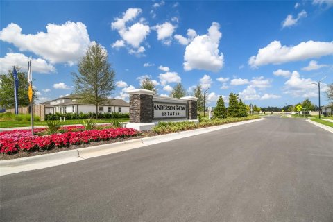 Casa en venta en Spring Hill, Florida, 4 dormitorios, 290.41 m2 № 1835155 - foto 2