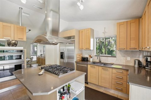 Villa ou maison à louer à Longboat Key, Floride: 4 chambres, 257.53 m2 № 2124595 - photo 5