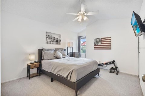 House in Tampa, Florida 2 bedrooms, 101.91 sq.m. № 1775392 - photo 17