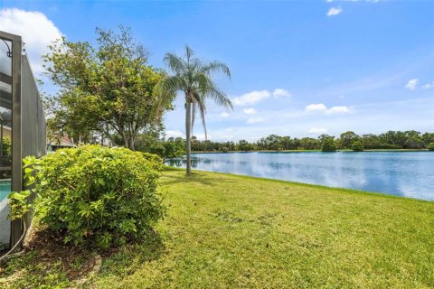 House in Tampa, Florida 2 bedrooms, 101.91 sq.m. № 1775392 - photo 26