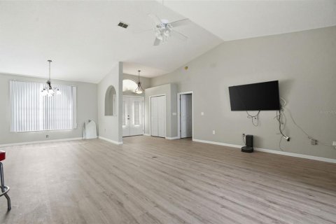 Villa ou maison à vendre à Weeki Wachee, Floride: 3 chambres, 194.35 m2 № 2213140 - photo 7