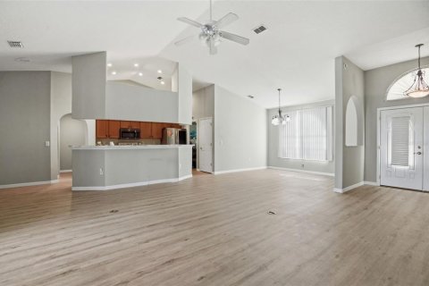 Villa ou maison à vendre à Weeki Wachee, Floride: 3 chambres, 194.35 m2 № 2213140 - photo 18