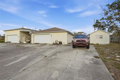 Villa ou maison à vendre à Weeki Wachee, Floride: 3 chambres, 194.35 m2 № 2213140 - photo 3