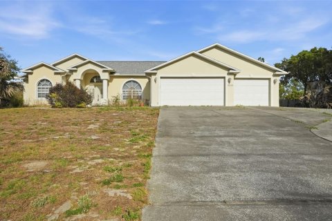 Villa ou maison à vendre à Weeki Wachee, Floride: 3 chambres, 194.35 m2 № 2213140 - photo 2