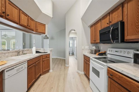 Villa ou maison à vendre à Weeki Wachee, Floride: 3 chambres, 194.35 m2 № 2213140 - photo 23