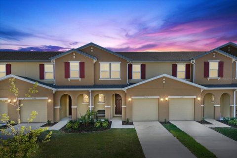 Townhouse in Kissimmee, Florida 4 bedrooms, 165.55 sq.m. № 2366987