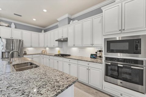 House in Bradenton, Florida 4 bedrooms, 207.36 sq.m. № 1886005 - photo 12