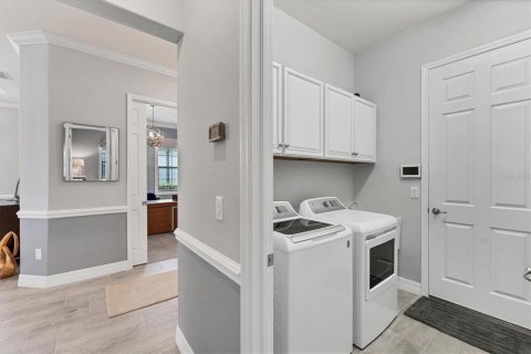 House in Bradenton, Florida 4 bedrooms, 207.36 sq.m. № 1886005 - photo 30