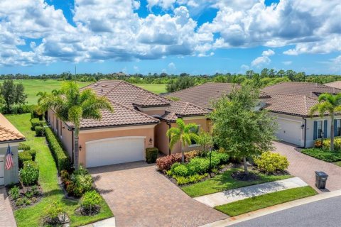 House in Bradenton, Florida 4 bedrooms, 207.36 sq.m. № 1886005 - photo 1