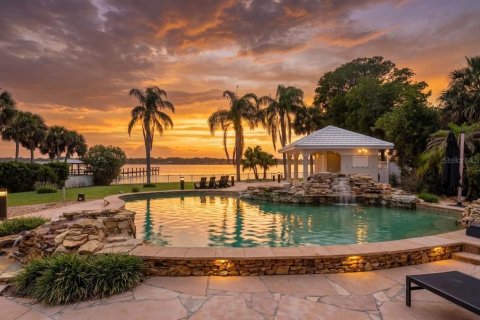 House in Ormond Beach, Florida 5 bedrooms, 501.49 sq.m. № 2104478 - photo 3