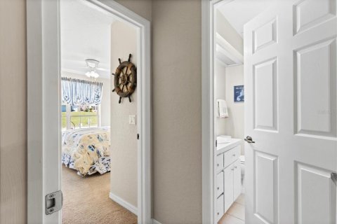 Купить виллу или дом в Флорал-Сити, Флорида 3 комнаты, 152.45м2, № 1631532 - фото 30