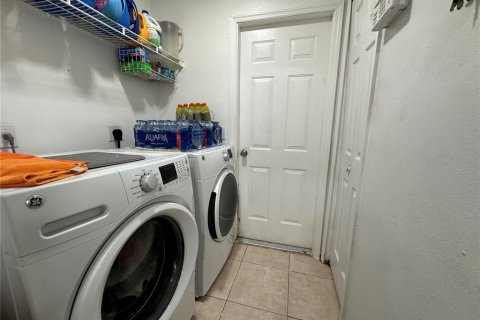 Casa en alquiler en Kissimmee, Florida, 3 dormitorios, 134.15 m2 № 1901765 - foto 30