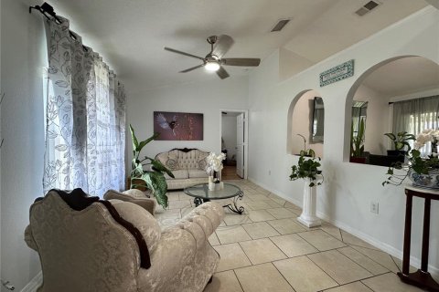 Casa en alquiler en Kissimmee, Florida, 3 dormitorios, 134.15 m2 № 1901765 - foto 9