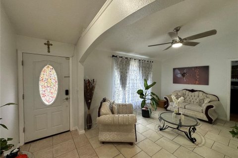 Casa en alquiler en Kissimmee, Florida, 3 dormitorios, 134.15 m2 № 1901765 - foto 7