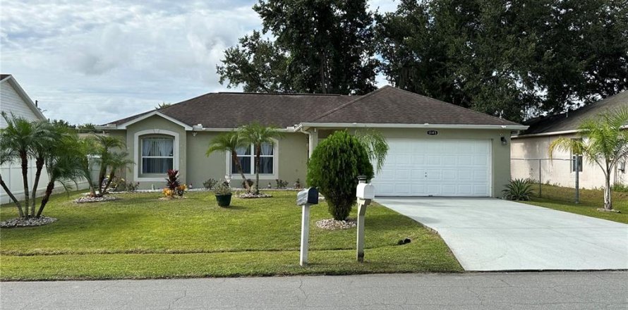 Casa en Kissimmee, Florida 3 dormitorios, 134.15 m2 № 1901765