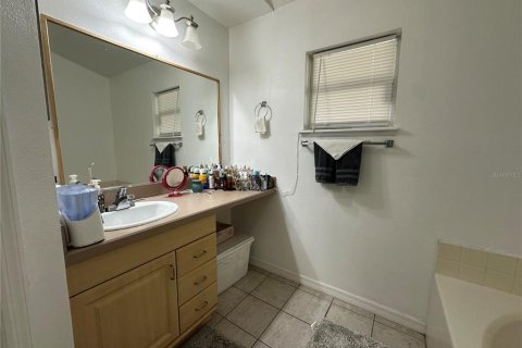 Casa en alquiler en Kissimmee, Florida, 3 dormitorios, 134.15 m2 № 1901765 - foto 12