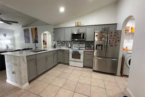 Casa en alquiler en Kissimmee, Florida, 3 dormitorios, 134.15 m2 № 1901765 - foto 18