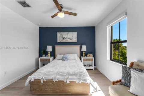 Townhouse in Florida City, Florida 3 bedrooms, 132.66 sq.m. № 2031677 - photo 17