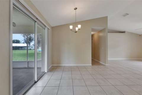 House in Sebring, Florida 3 bedrooms, 119.66 sq.m. № 1813112 - photo 6