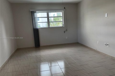 Copropriété à louer à Key Biscayne, Floride: 2 chambres, 105.91 m2 № 1949424 - photo 8