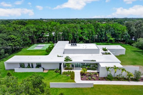 Casa en venta en Southwest Ranches, Florida, 6 dormitorios № 2088260 - foto 2