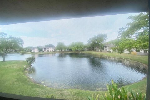 Condominio en venta en Sunrise, Florida, 2 dormitorios, 85.93 m2 № 1926522 - foto 3