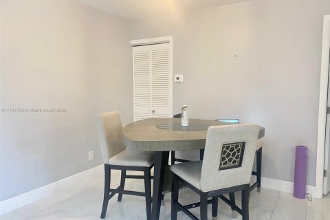 Condominio en venta en Sunrise, Florida, 2 dormitorios, 85.93 m2 № 1926522 - foto 16