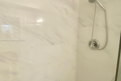 Condominio en venta en Sunrise, Florida, 2 dormitorios, 85.93 m2 № 1926522 - foto 23